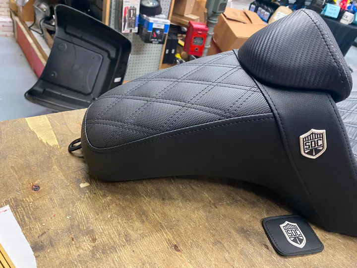Saddleman SDC Step Seat Up Harley Dyna 2006^ Pro Series FXD Gripper Gelcore FXDB - Image 4