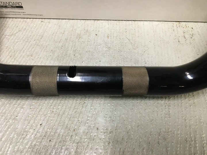 LA CHOPPERS -1/4" Twin Peaks Touring Handlebar 12" ROAD GLIDE BLACK - Image 3