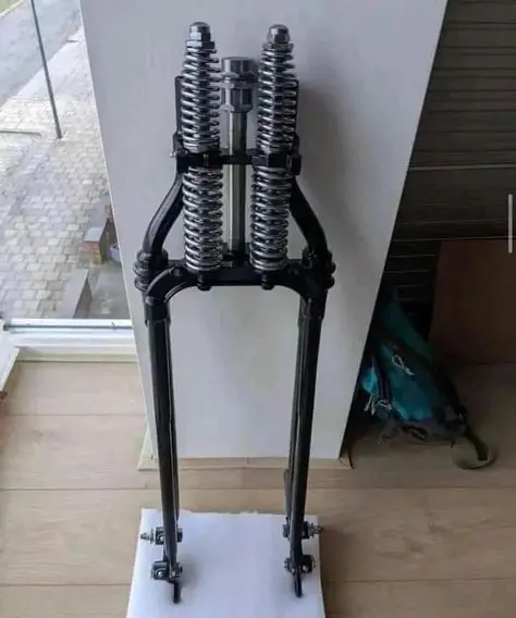 harley springer front end black