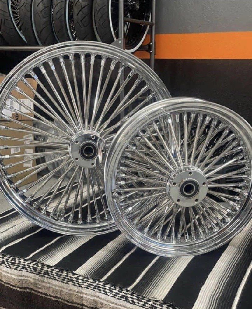 Chrome set of spokes rims